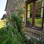 Дом отдыха Countryside Gite, Couples Exclusive Price Saint-Michel-de-Montjoie