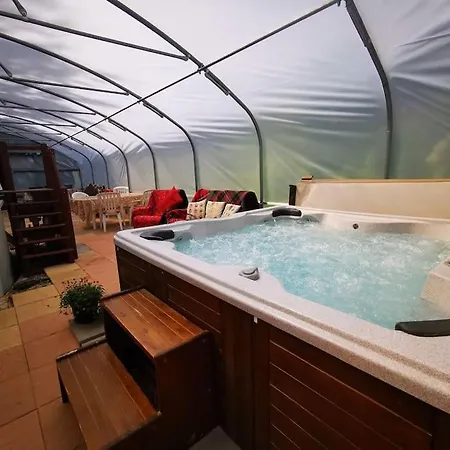Casa vacanze Fernfields Rural Gite, Couples Price *